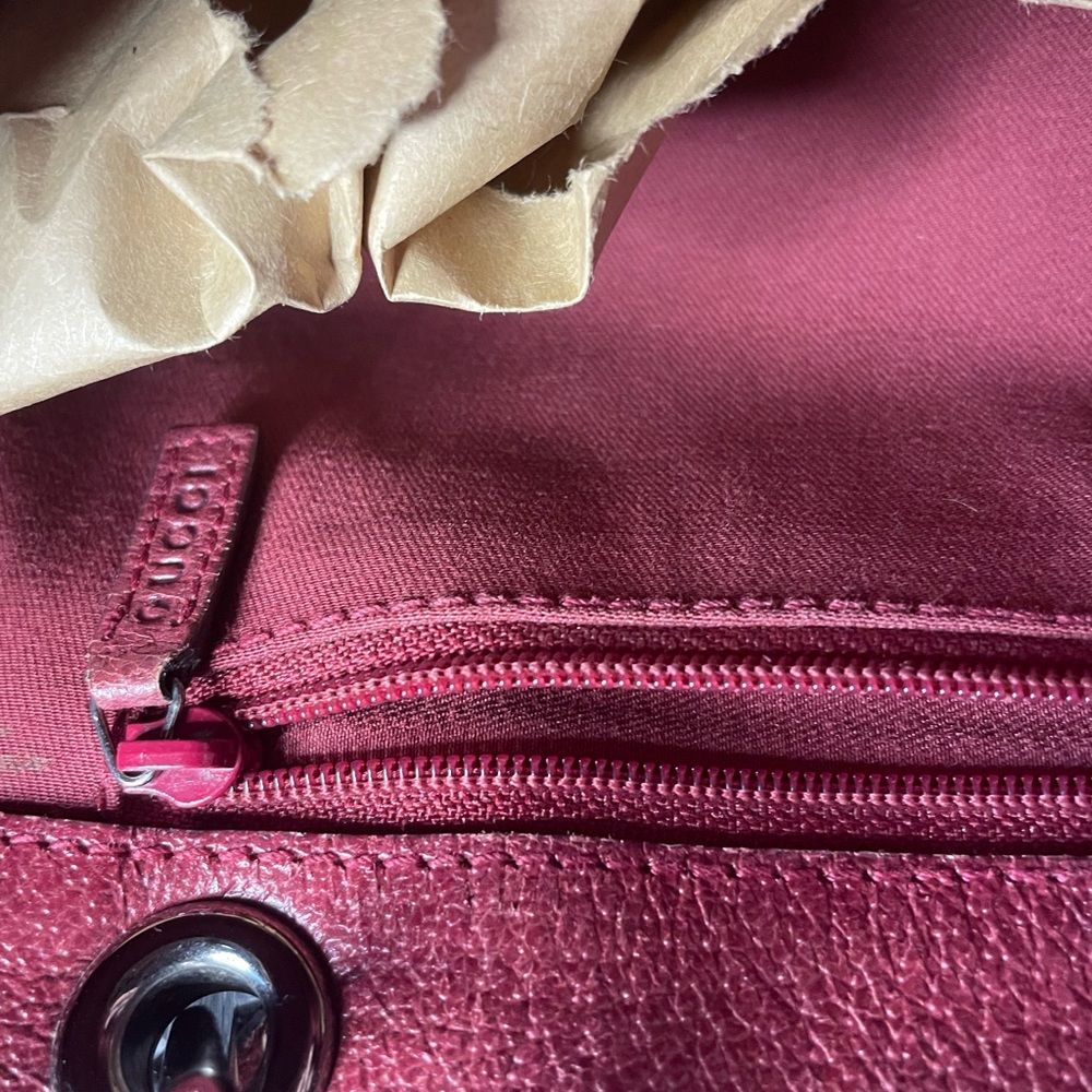 Tan Gucci GG Canvas Eclipse Shoulder Bag - Picture 17 of 17